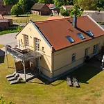 Gutshof In Liepe, 2 Hochwertige Auf 280 Qm, Kombinierbar Bis 14 Personen * Rankwitz