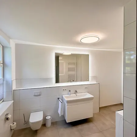 Gutshof Liepe - 8 Pers Ferienwohnung Appartement