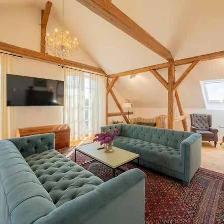 Gutshof Liepe - 8 Pers Ferienwohnung