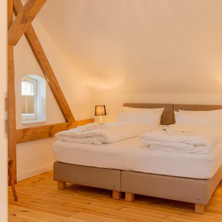 Gutshof Liepe - 8 Pers Ferienwohnung Apartamento *