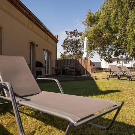 Gutshof Liepe - 8 Pers Ferienwohnung Appartement